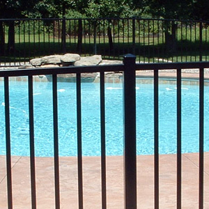 https://www.proedgepoolsonline.com/wp-content/uploads/2015/12/inground-pool-fence-sq.jpg