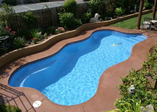 fiberglass pool edge